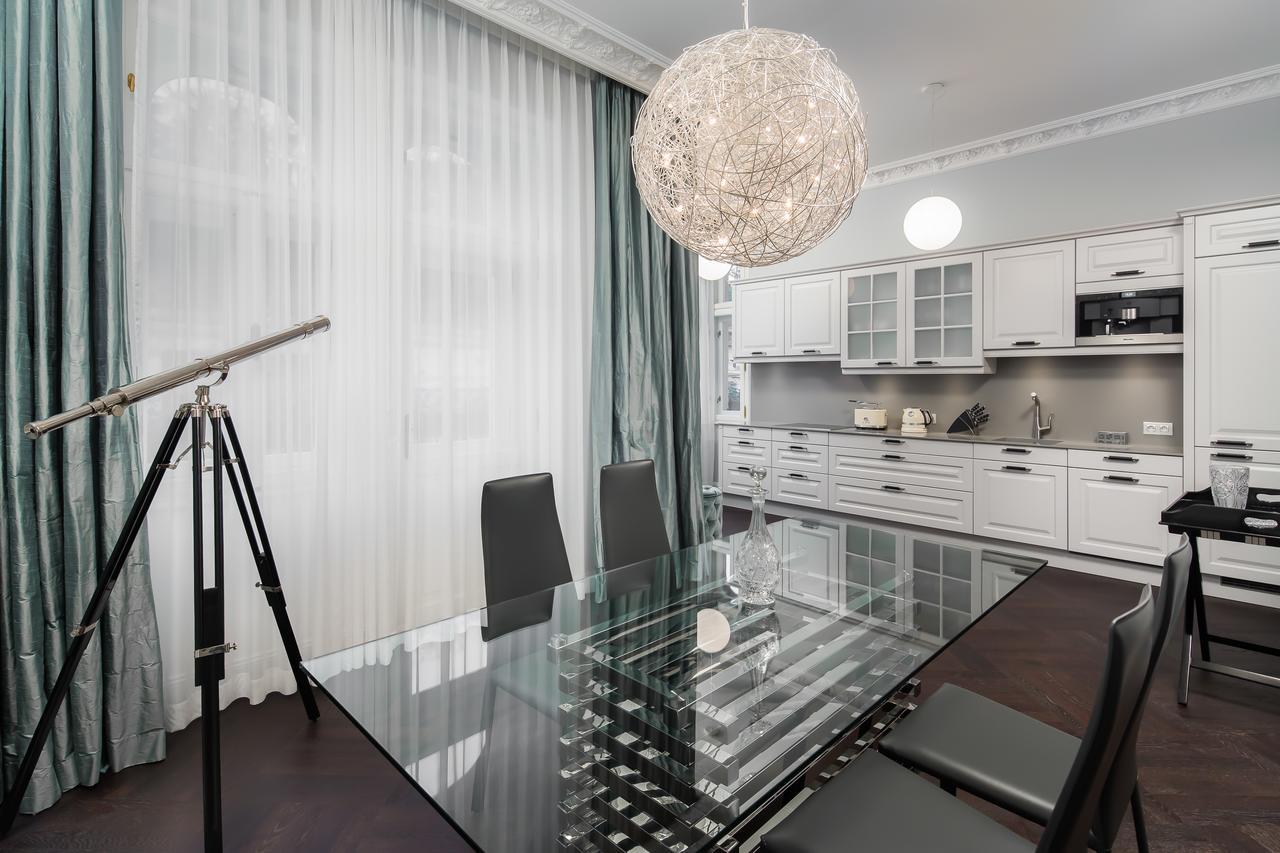 كارلوفي فاري Rubin Luxury Apartments (Adults Only) المظهر الخارجي الصورة